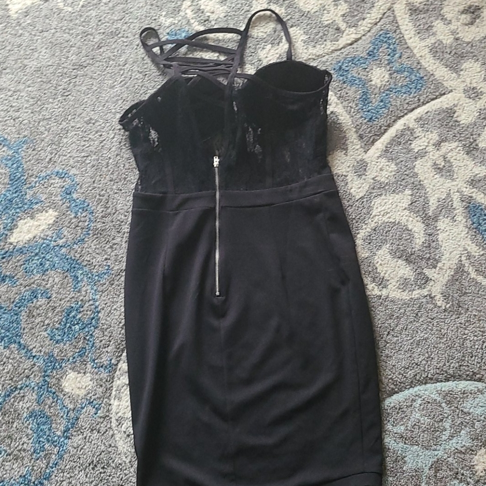 Dress - Picture 2 of 3